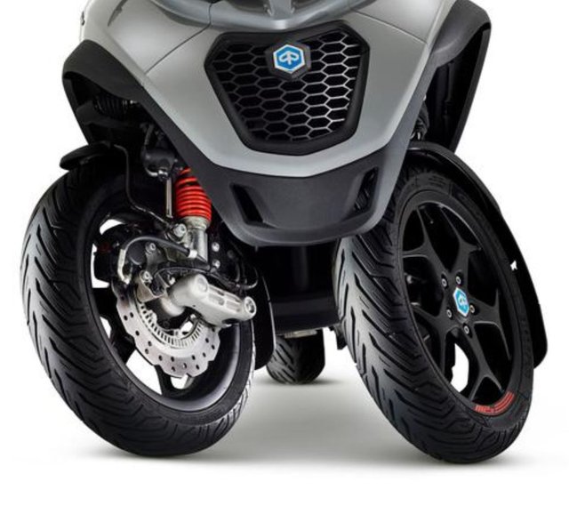 vehicles-piaggio-2019-mp3-500-hpe-sport-lt-abs-asr.jpg