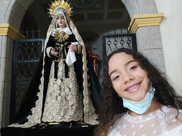 Con María Magdalena.jpg