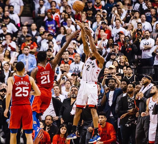 kawhi-leonard-raptors.jpg