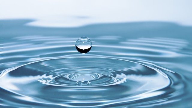 drops-of-water-578897_960_720-678x381.jpg