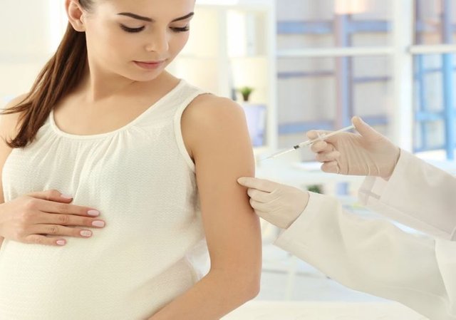 Influenza-vaccine-reduces-the-risk-of-flu-hospitalization-in-pregnant-women 2.jpg