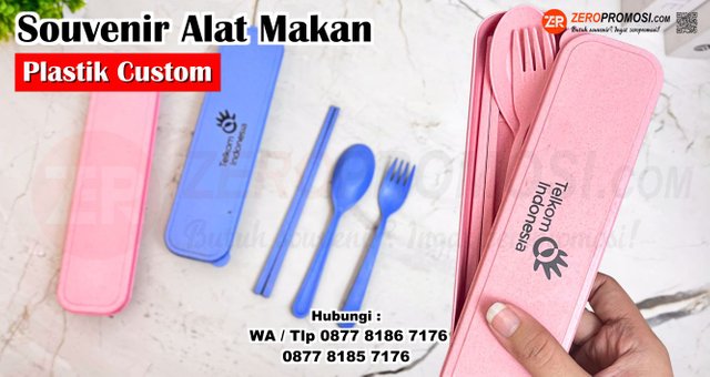 Souvenir Set Alat Makan Plastik.jpg