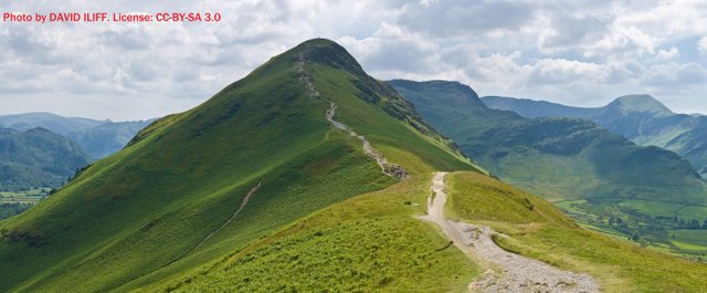 Catbells4 Northern_Ascent,_Lake_District_Photo by DAVID ILIFF License CC BY SA 3.0.jpg