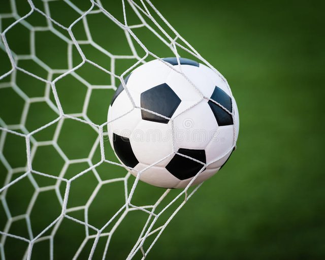 soccer-ball-goal-net-28512282.jpg