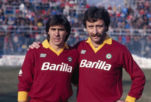 Roma_1986-87,_Bruno_Conti_e_Roberto_Pruzzo.jpg