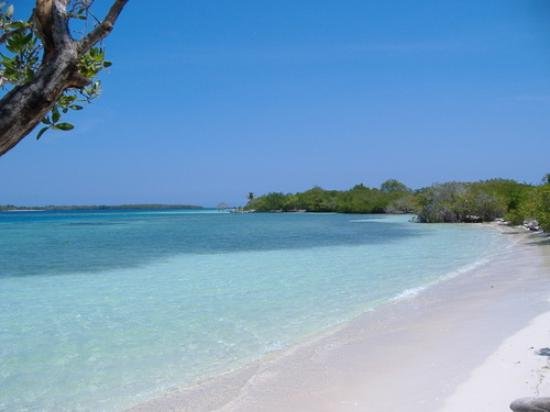 cayo-playa-azul-belleza.jpg