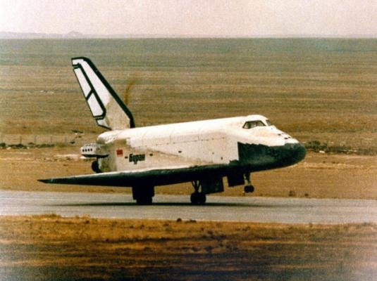 Buran-landing-unmanned.jpg