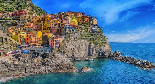 cinque-terre-1859688_960_720.jpg