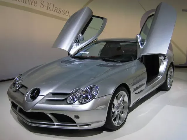 mercedes-benz-slr-mclaren-automobile-models-photo-1.webp