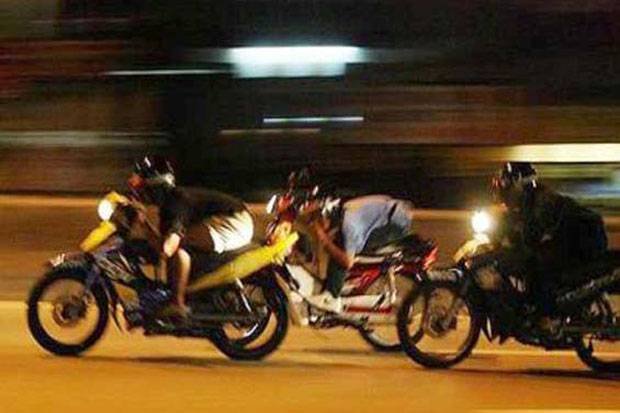 dari-balap-liar-di-jalan-sudirman-70-motor-ditilang-dan-5-disita-uyz.jpg