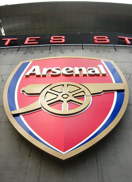 434px-Arsenal_logo_at_the_Emirates_Stadium.jpg