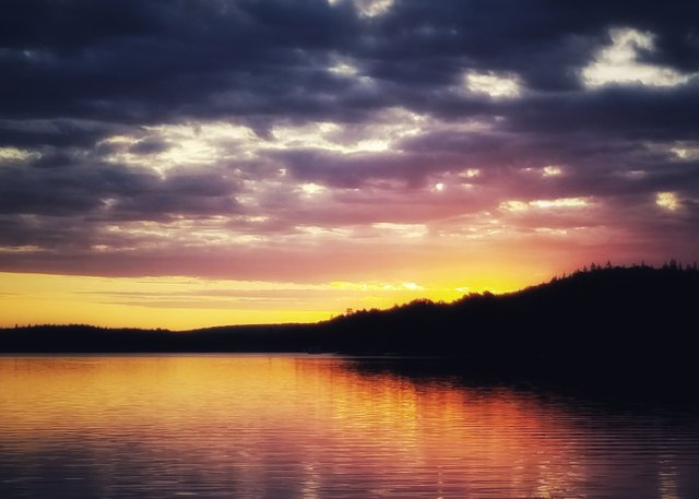 Okanagan Lake Sunset.jpeg