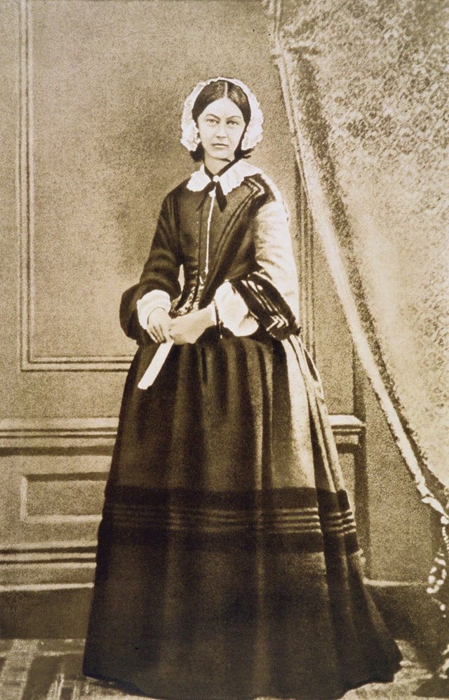 Florence-Nightingale-1850.jpg