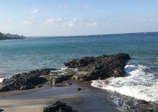 Pantai Senggigi_05.jpg