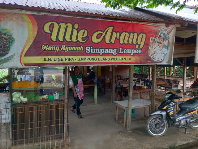 charcoal noodle stall (mie arang).jpeg