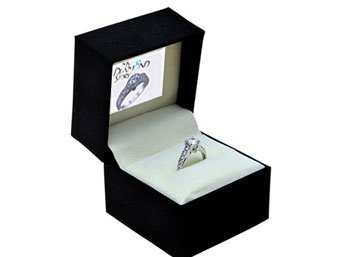 mydiamondstory-diamond-engagement-rings-box.jpg