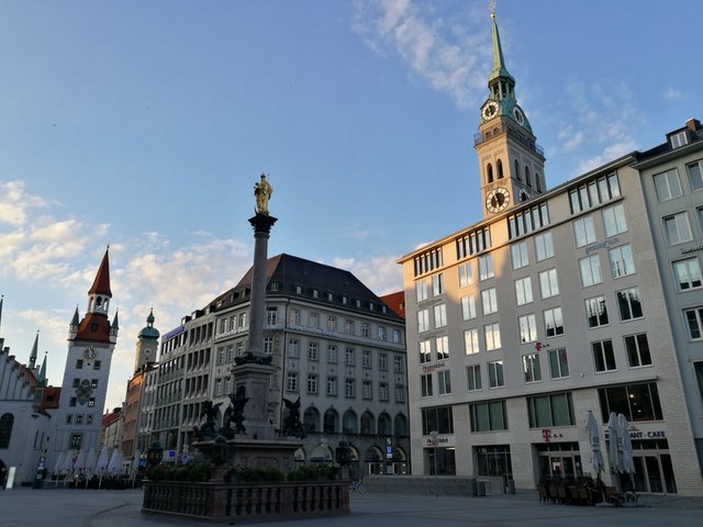 Marienplatz7.jpg