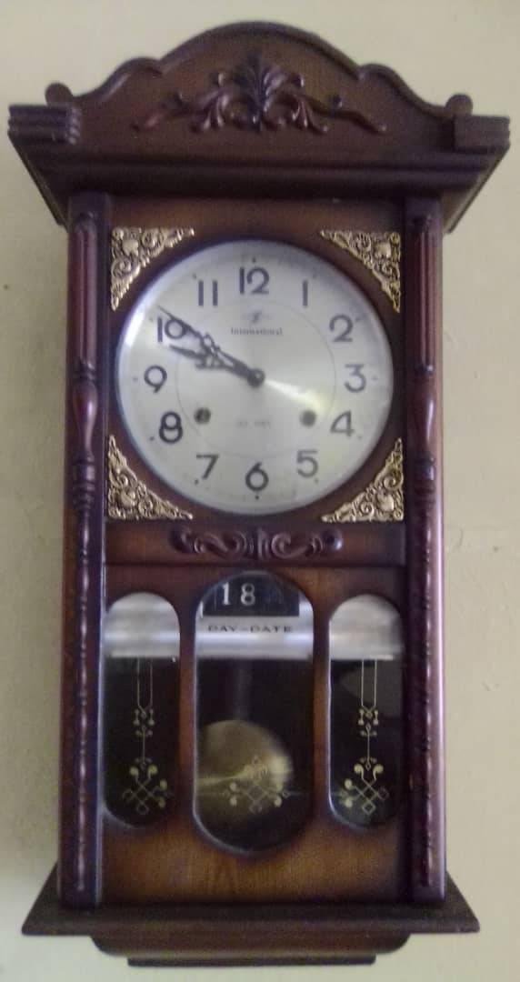 Reloj Tía Dora.jpg