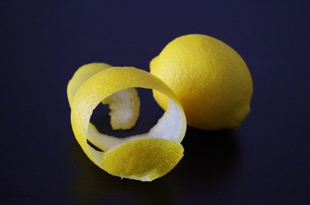 lemon-1313642_1280.jpg