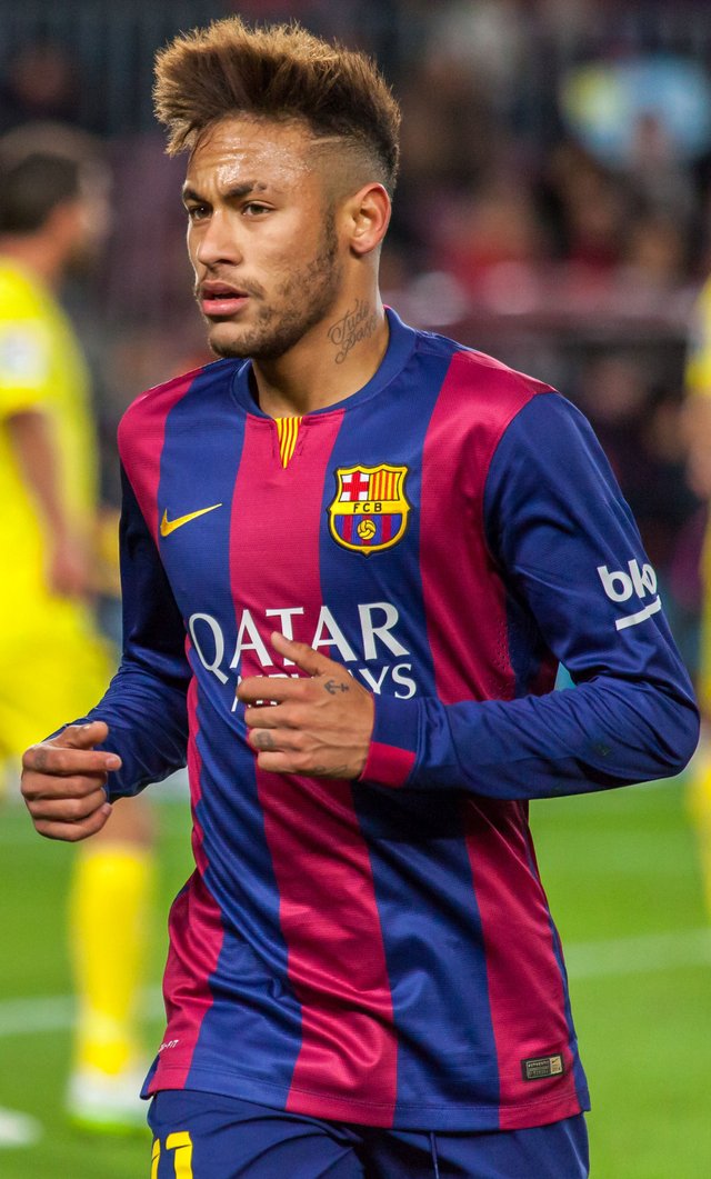 Neymar_(cropped).jpg