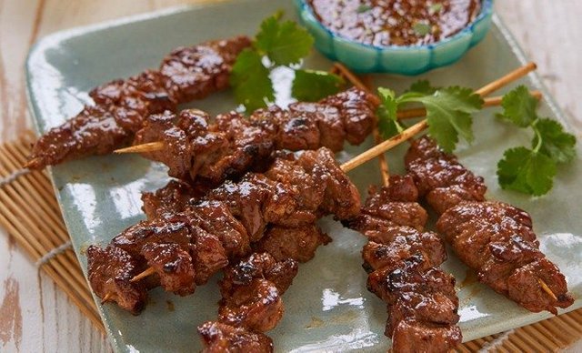 resizedSinghaporkskewers-v1.jpg