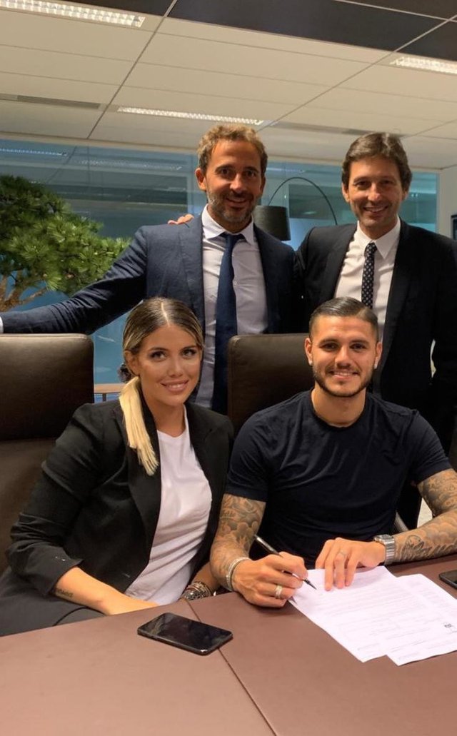 icardi firma al psg.jpeg