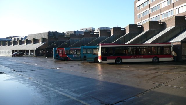 Guildford_bus_station.JPG