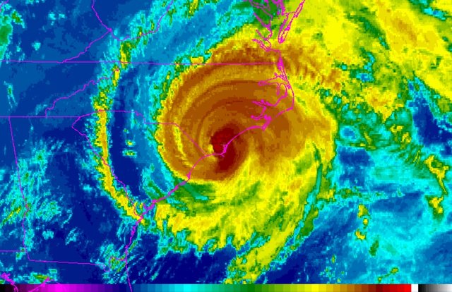 Hurricane-Florence-landfall-NC.jpg
