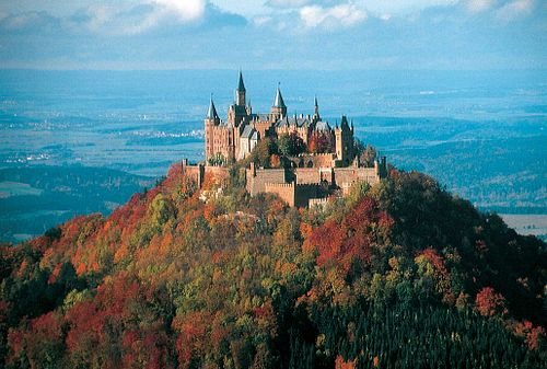 500px-Swabian-Alb_Burg_Hohenzollern.jpg