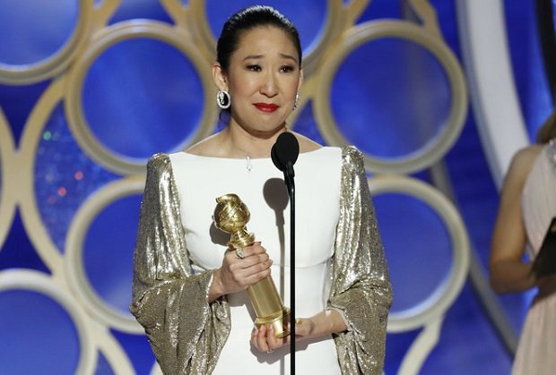 sandra-oh-golden-globe.jpg