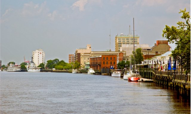 river-walk-cape-fear-in-middle-day.jpg