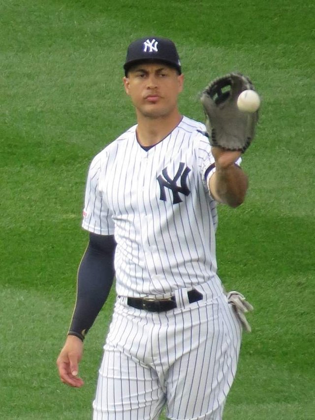 Giancarlo_Stanton_2019.jpg