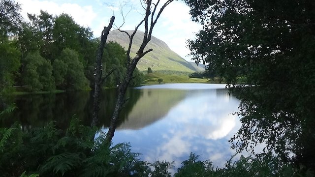 81 Mirror-like view of An Dubh Lochan.jpg