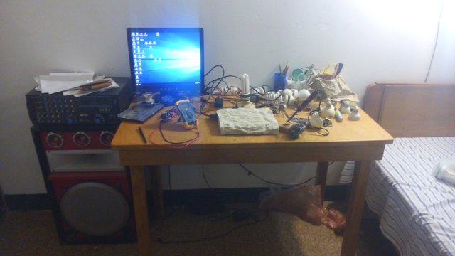 Mesa de trabajo.jpg