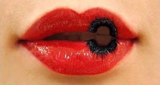 Clever-and-Creative-Antismoking-ads-lips.jpg