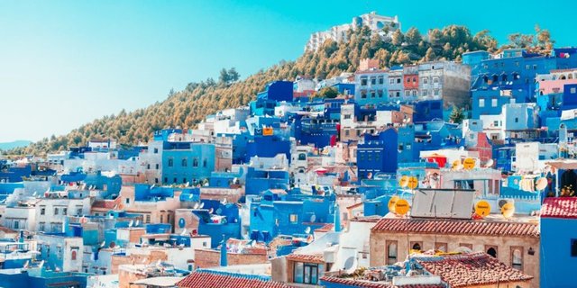 Chefchaouen-Morocco-hillside-view-1280x640-1-1024x512.jpg