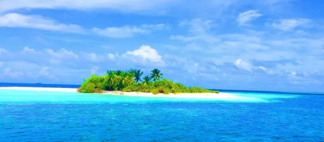 maldives-361244__480.webp