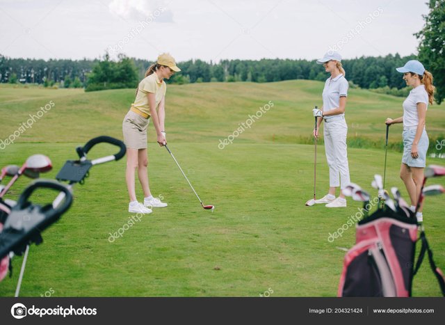 depositphotos_204321424-stock-photo-side-view-woman-cap-playing.jpg