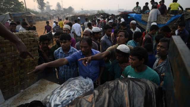 693757-rohingya-refugee-camp-in-coxs-bazaar-bangladesh-reuters.jpg