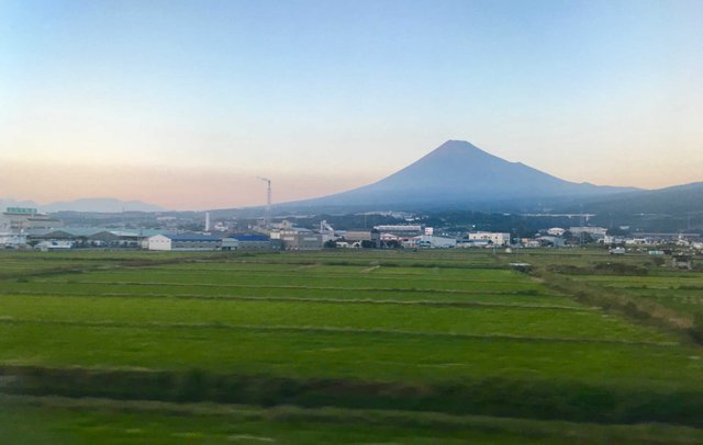mont-fuji-depuis-shinkansen.jpg