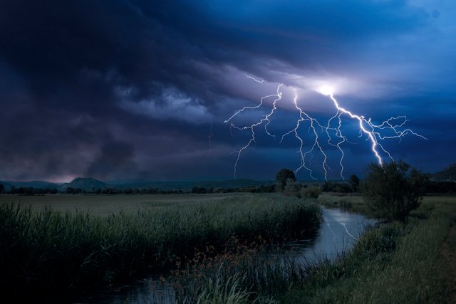 weather-effects-collage-concept.jpg