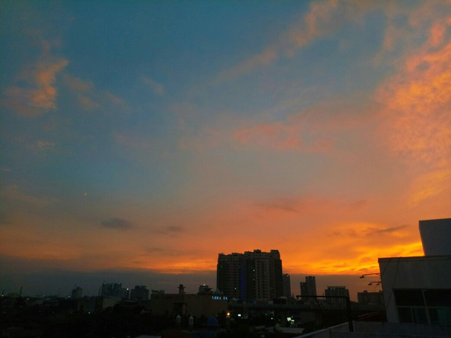 beautiful jakarta sky.png