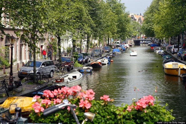 Jordaan-Canal.jpg