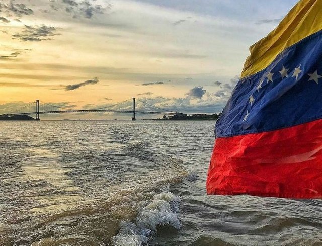 Bandera-de-Venezuela.jpg