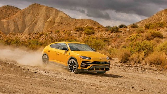 LamborghiniUrus1-770x433.jpg