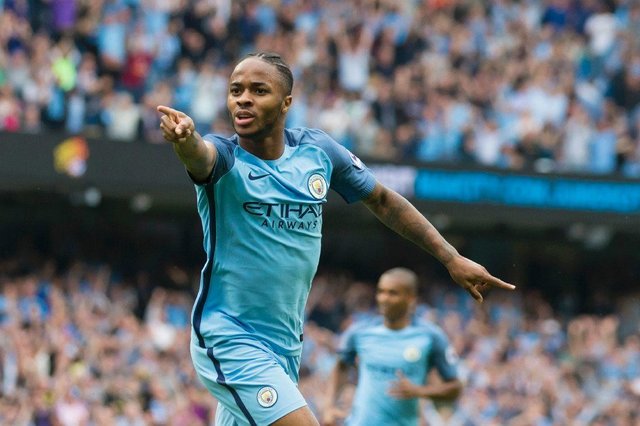 sterling-man-city-2016.jpg