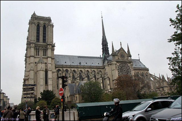 b-EU121023-181757.jpg