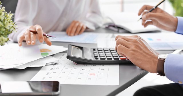 5 Tips on How to Choose Outsourced Accounting.jpg