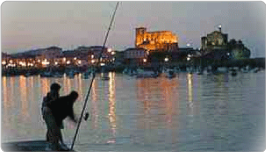 Pescando-en-el-puerto-de-noche1.png