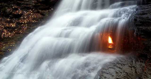eternal-flame-falls-orchard-park-video-Information-maps-trails-13.webp